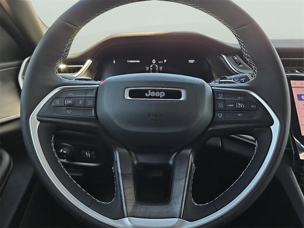 new 2025 Jeep Grand Cherokee L car, priced at $43,900