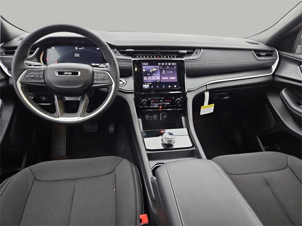 new 2025 Jeep Grand Cherokee car, priced at $35,481