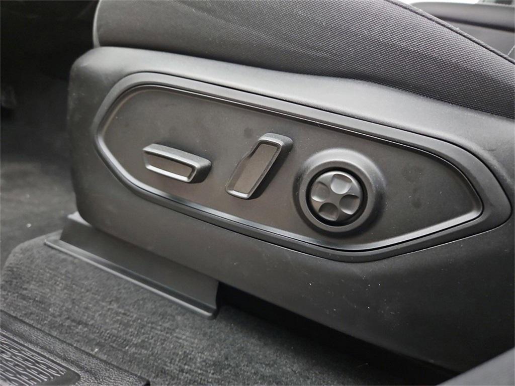 new 2025 Jeep Grand Cherokee car, priced at $35,481