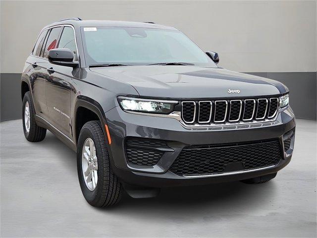 new 2025 Jeep Grand Cherokee car, priced at $37,220