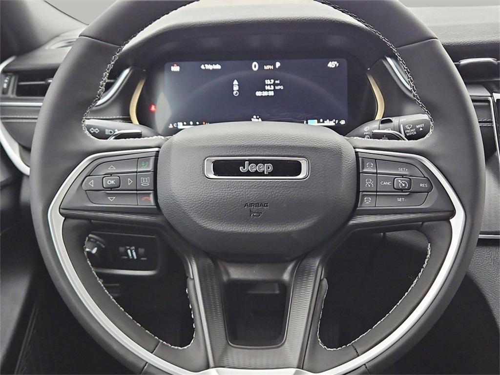 new 2025 Jeep Grand Cherokee car, priced at $35,481