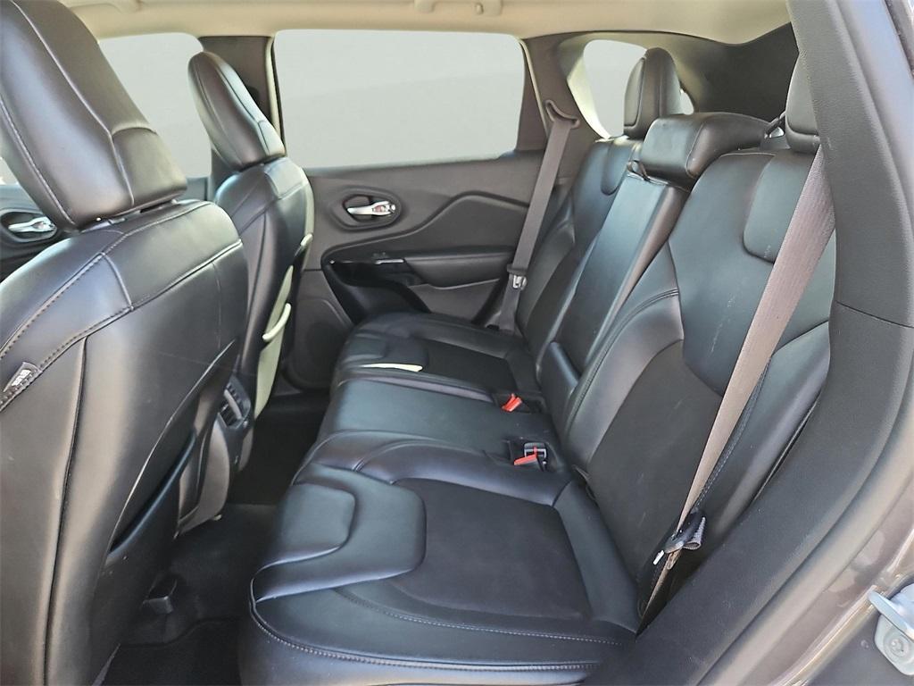 used 2021 Jeep Cherokee car, priced at $18,143