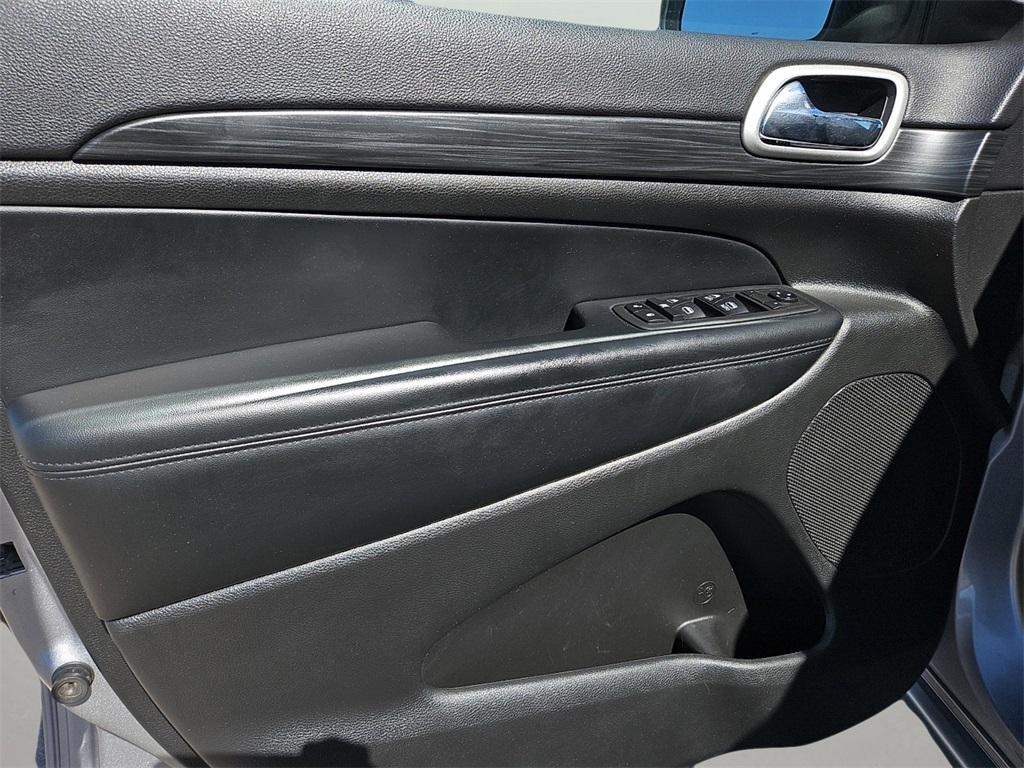 used 2021 Jeep Grand Cherokee car, priced at $24,308