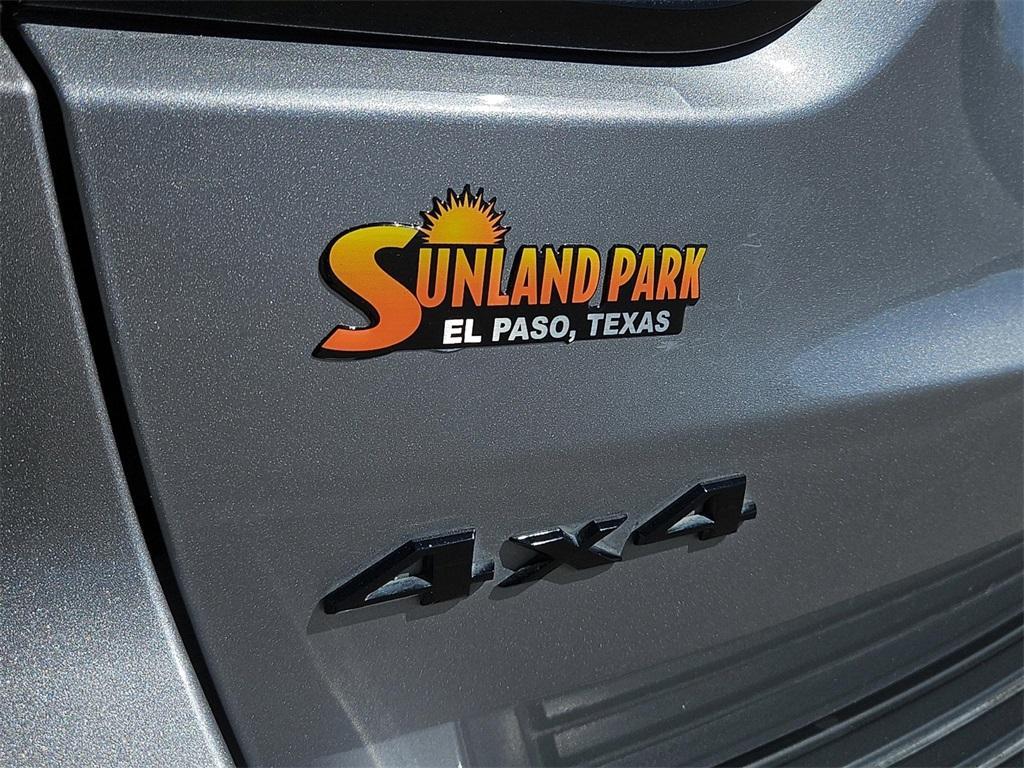 used 2021 Jeep Grand Cherokee car, priced at $24,308