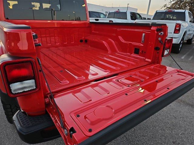 new 2025 Jeep Gladiator car, priced at $44,180