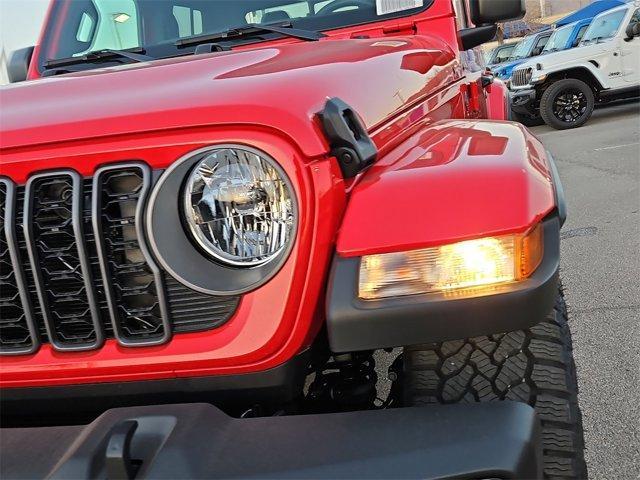 new 2025 Jeep Gladiator car, priced at $44,180