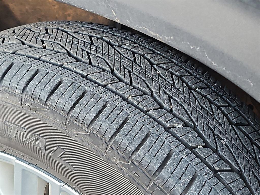 used 2024 GMC Acadia car, priced at $39,745