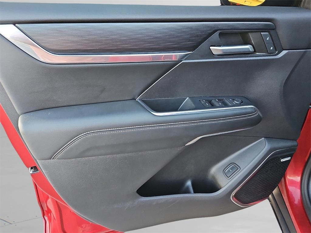 used 2024 GMC Acadia car, priced at $39,745