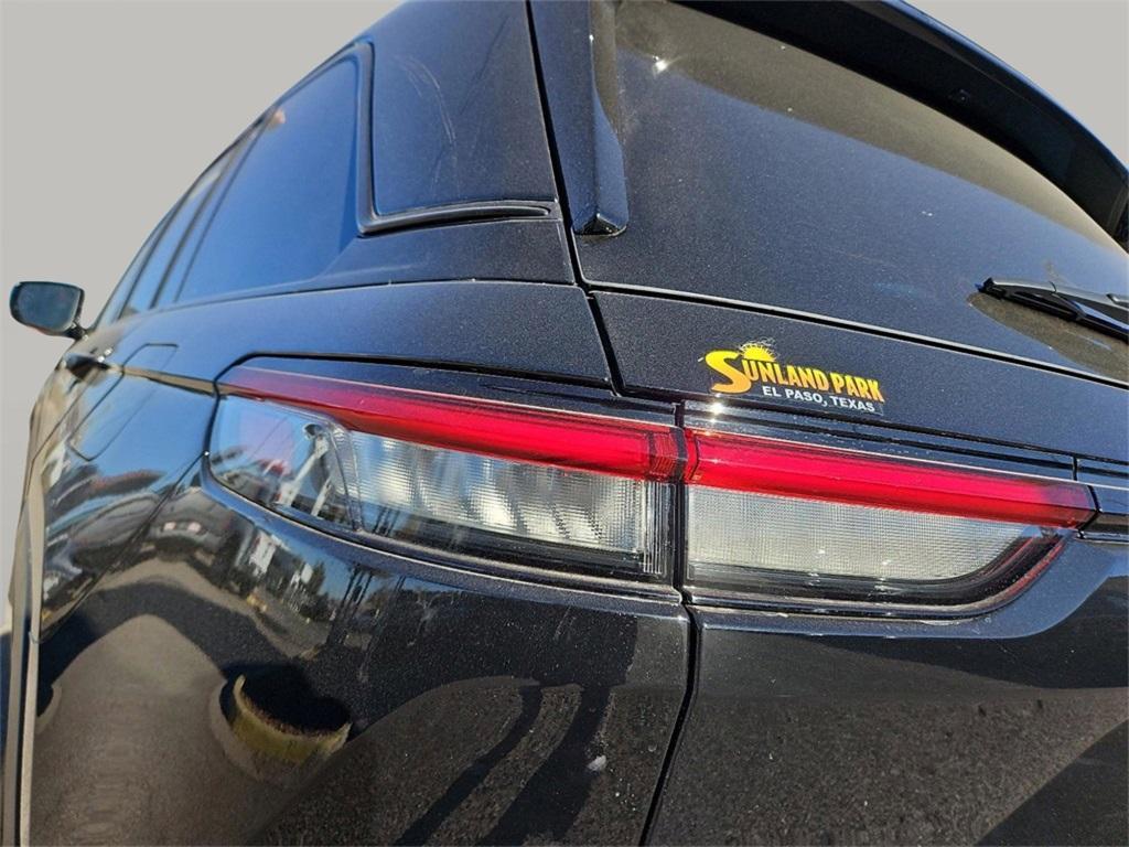 new 2025 Jeep Grand Cherokee car, priced at $37,080