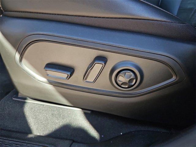 new 2025 Jeep Grand Cherokee car, priced at $40,080