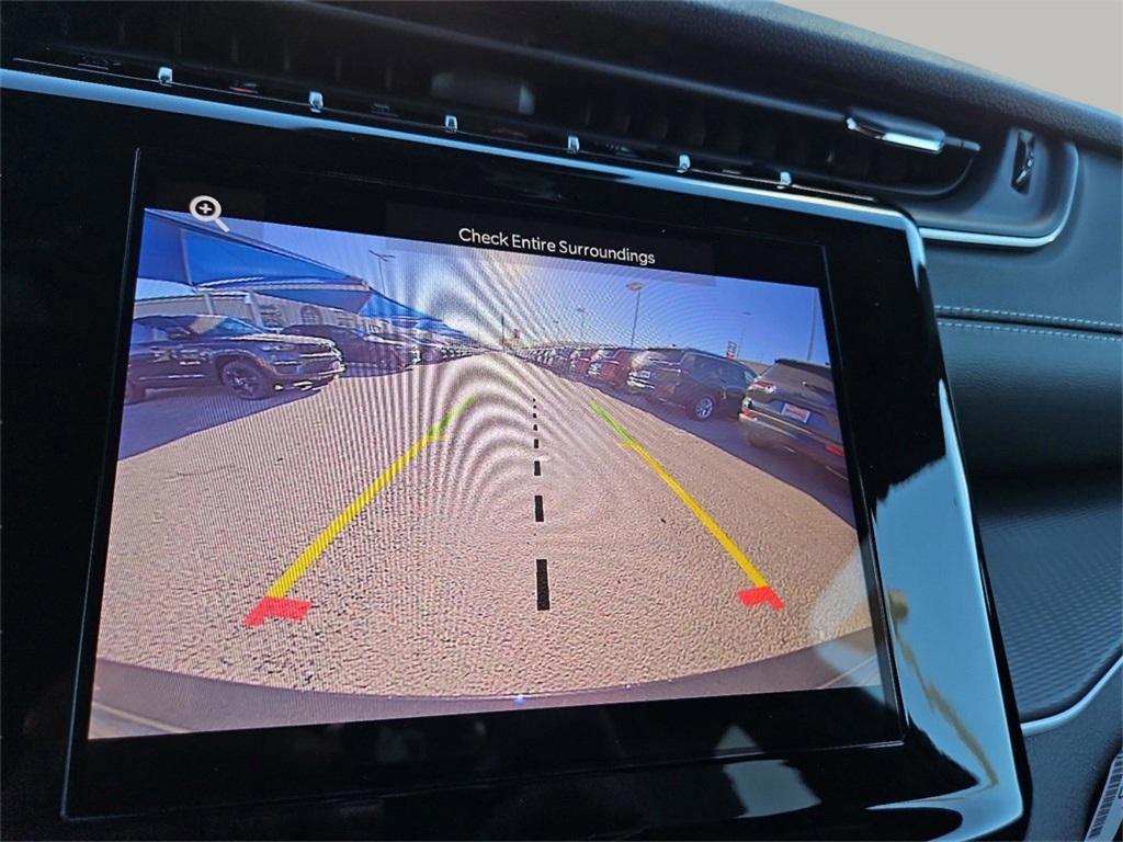 new 2025 Jeep Grand Cherokee car, priced at $37,080