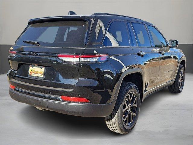 new 2025 Jeep Grand Cherokee car, priced at $40,530