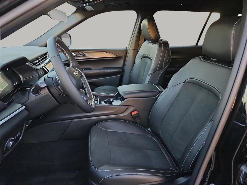new 2025 Jeep Grand Cherokee L car, priced at $42,130