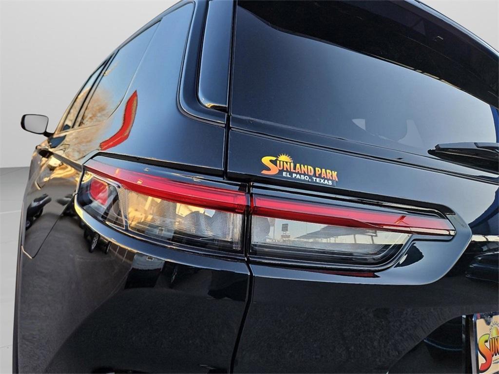 new 2025 Jeep Grand Cherokee L car, priced at $42,130