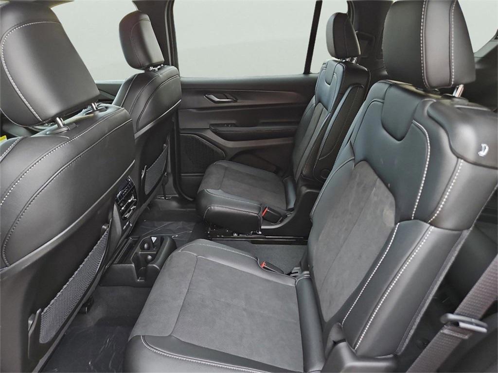 new 2025 Jeep Grand Cherokee L car, priced at $46,525