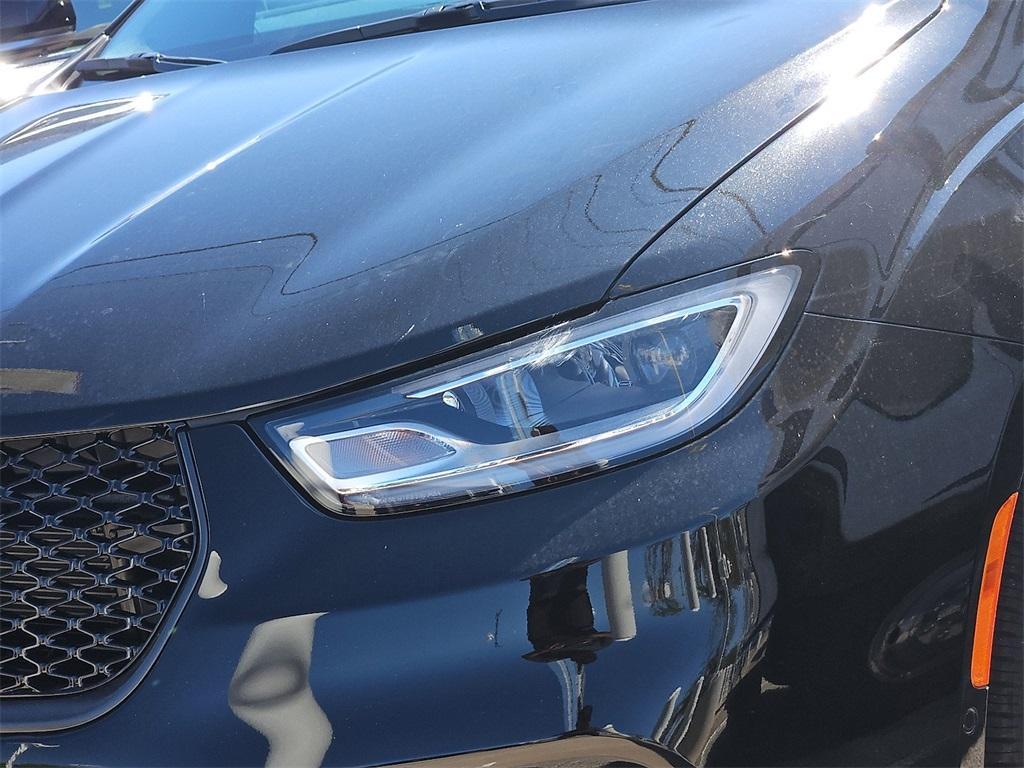 new 2026 Chrysler Pacifica car