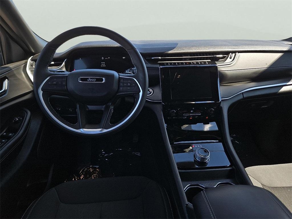 used 2025 Jeep Grand Cherokee car, priced at $31,893