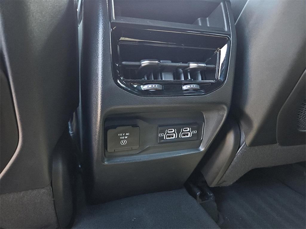 used 2025 Jeep Grand Cherokee car, priced at $31,893