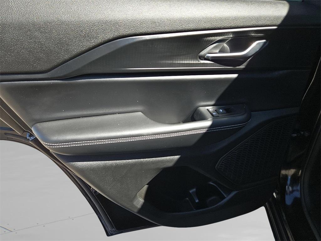 used 2025 Jeep Grand Cherokee car, priced at $31,893