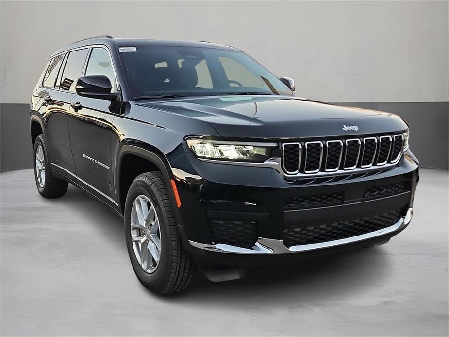 new 2025 Jeep Grand Cherokee L car, priced at $39,220