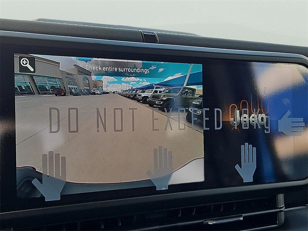 new 2025 Jeep Gladiator car, priced at $45,879