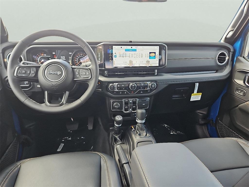 new 2025 Jeep Gladiator car, priced at $45,879