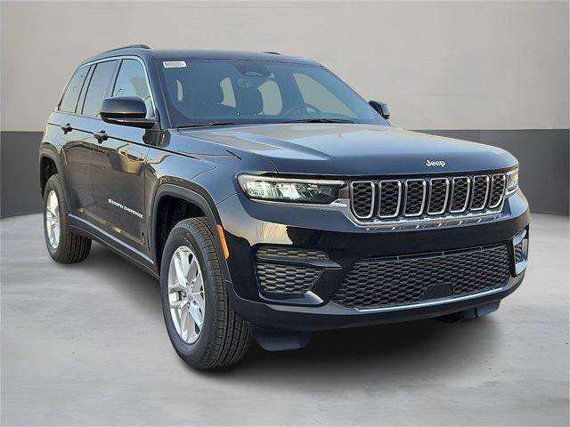 new 2025 Jeep Grand Cherokee car, priced at $37,970