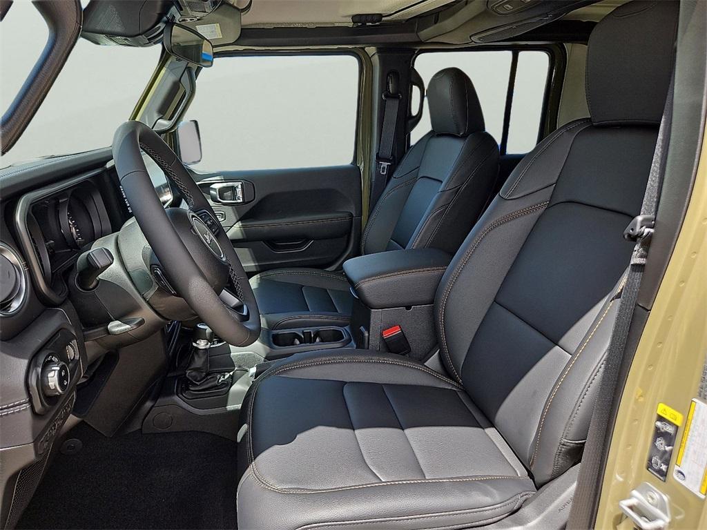 new 2025 Jeep Gladiator car, priced at $44,584