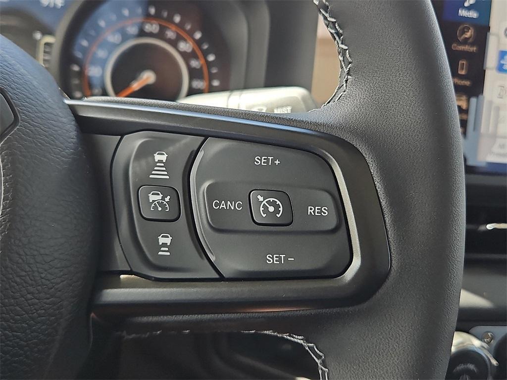 new 2025 Jeep Gladiator car, priced at $44,584