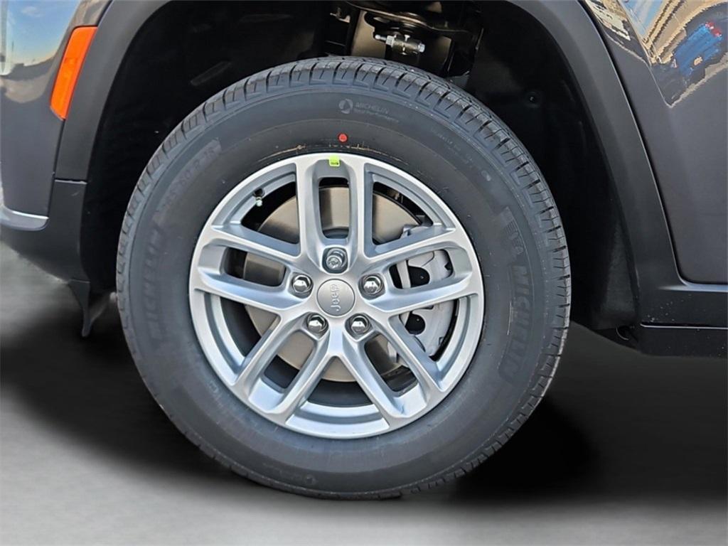 new 2025 Jeep Grand Cherokee L car, priced at $38,623