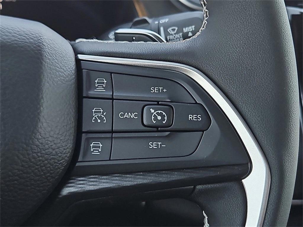 new 2025 Jeep Grand Cherokee car, priced at $44,965
