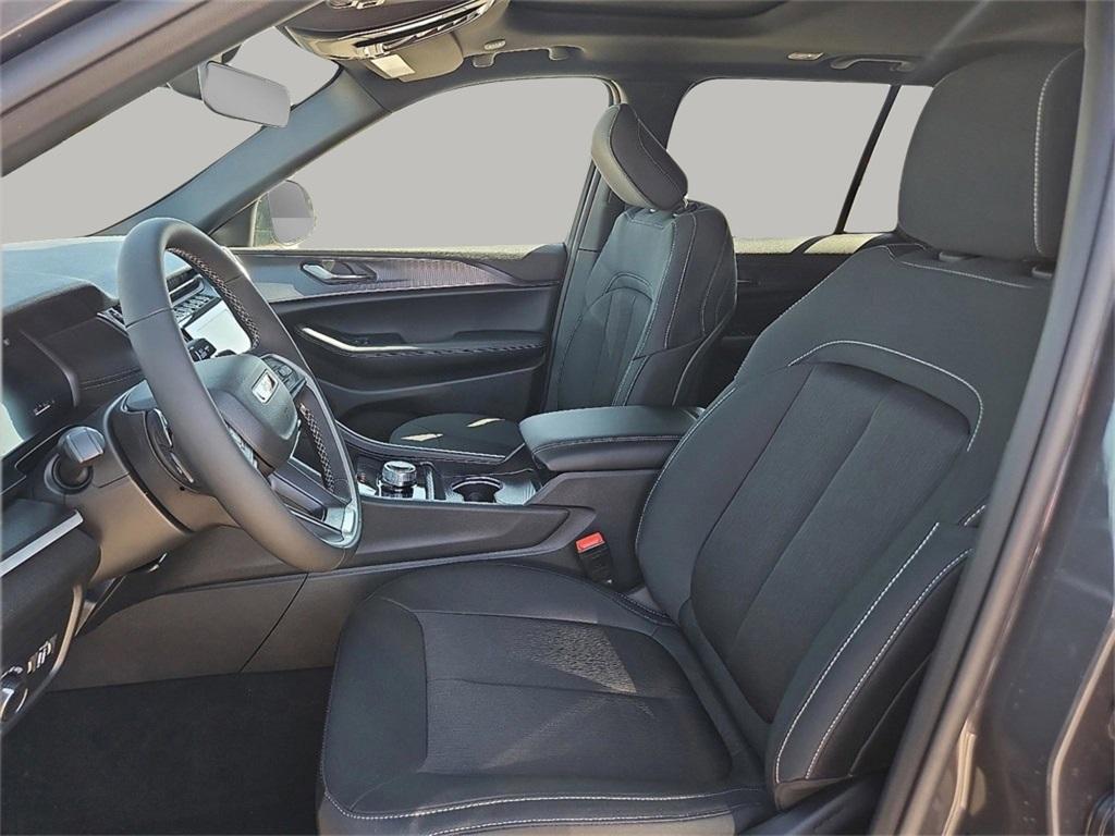 new 2025 Jeep Grand Cherokee car, priced at $44,965