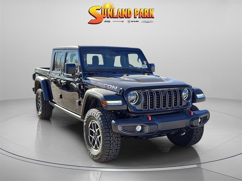 new 2025 Jeep Gladiator car, priced at $51,700