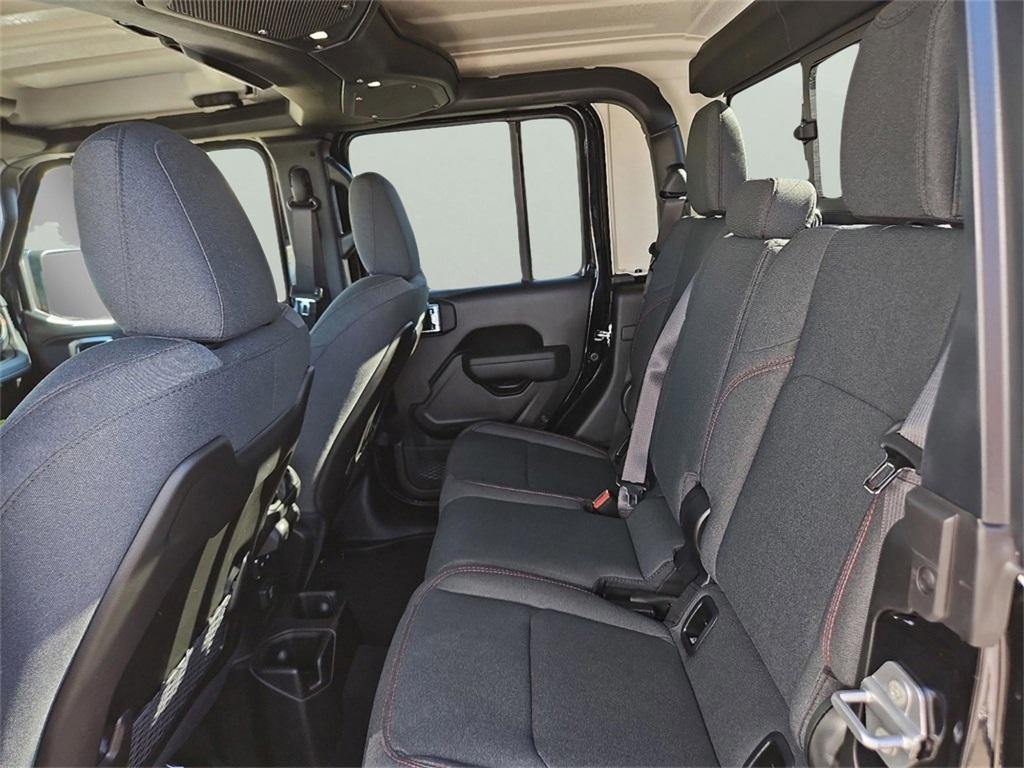 new 2025 Jeep Gladiator car, priced at $51,700