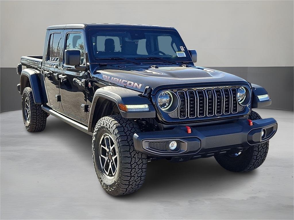 new 2025 Jeep Gladiator car, priced at $57,700