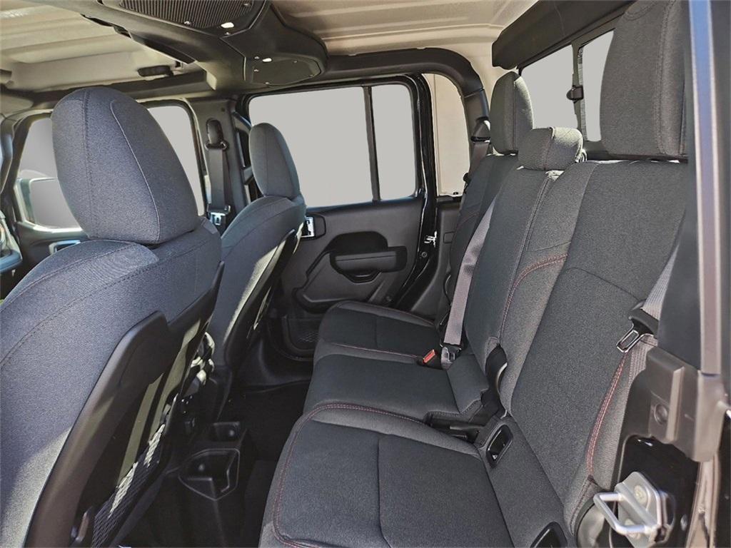 new 2025 Jeep Gladiator car, priced at $52,575