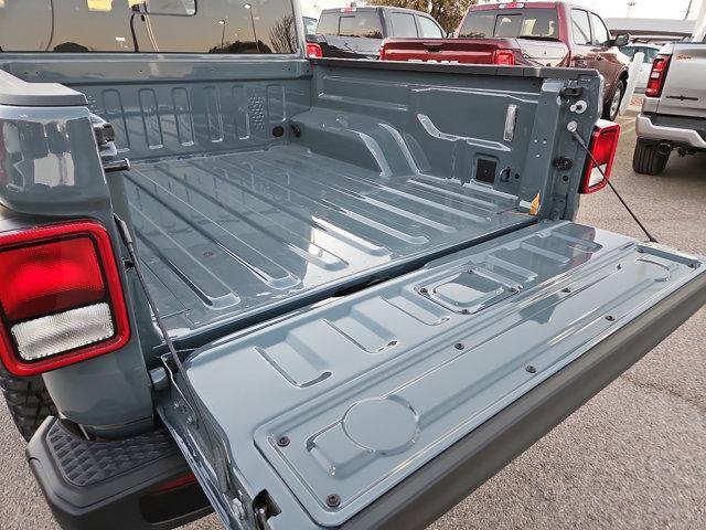 new 2025 Jeep Gladiator car, priced at $44,029