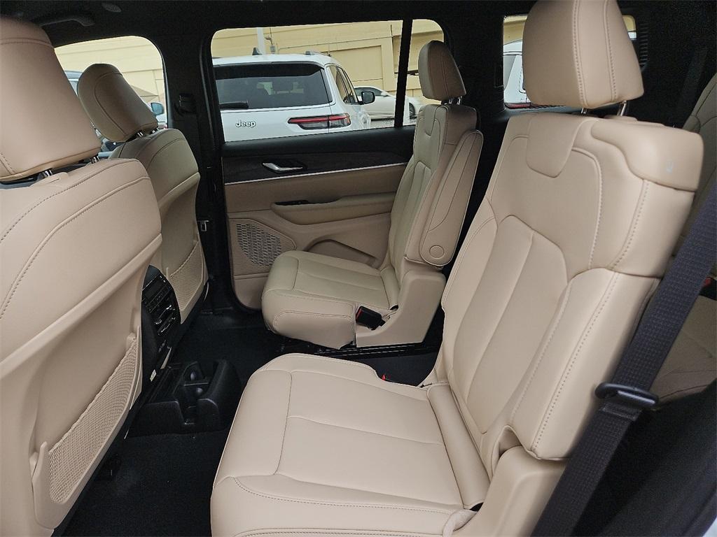 new 2025 Jeep Grand Cherokee L car, priced at $46,325