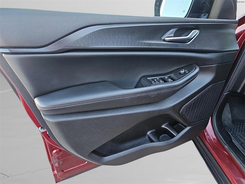 used 2024 Jeep Grand Cherokee L car, priced at $34,888