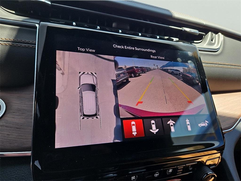 new 2025 Jeep Grand Cherokee L car, priced at $58,386