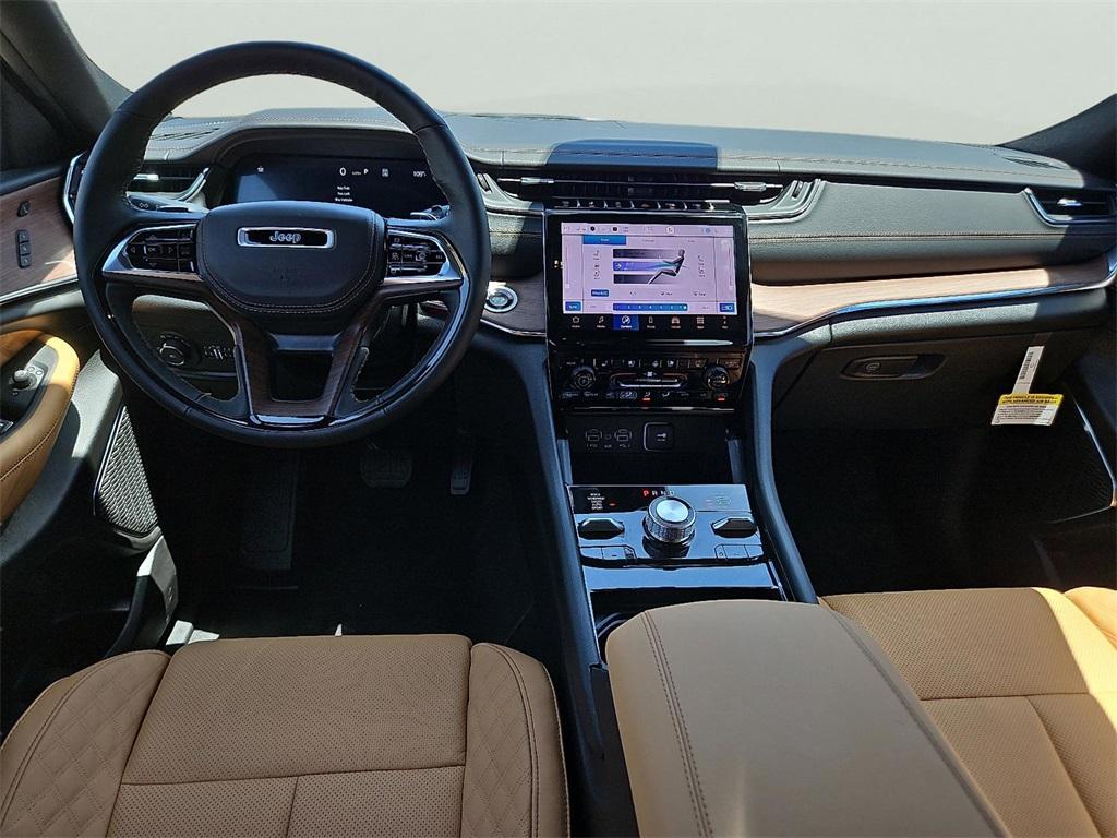 new 2025 Jeep Grand Cherokee L car, priced at $58,386