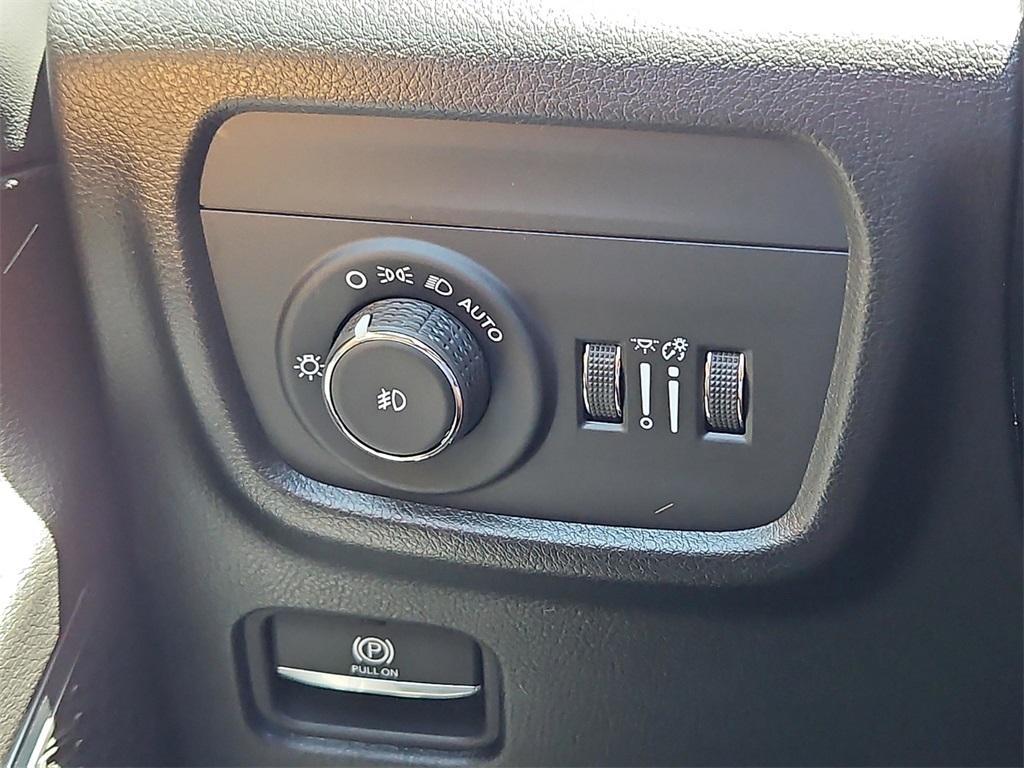 new 2025 Jeep Grand Cherokee L car, priced at $58,386