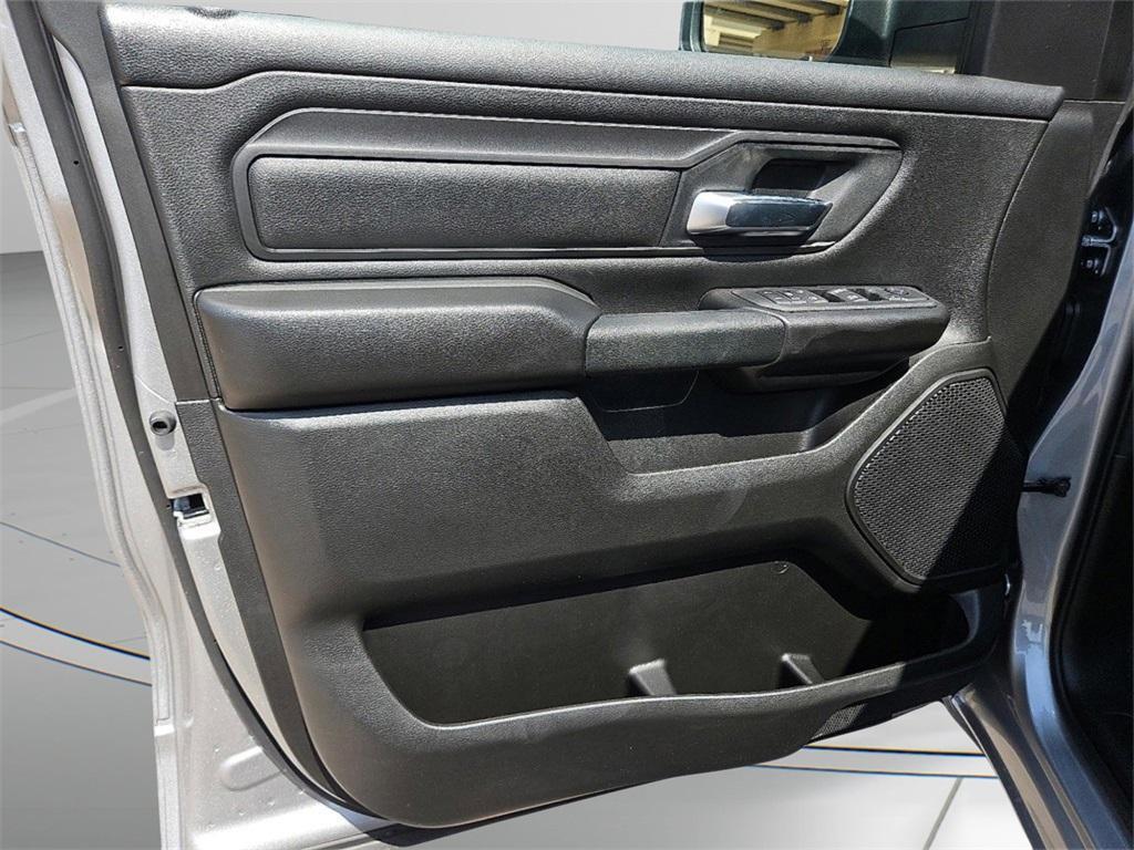 new 2025 Ram 1500 car, priced at $39,250