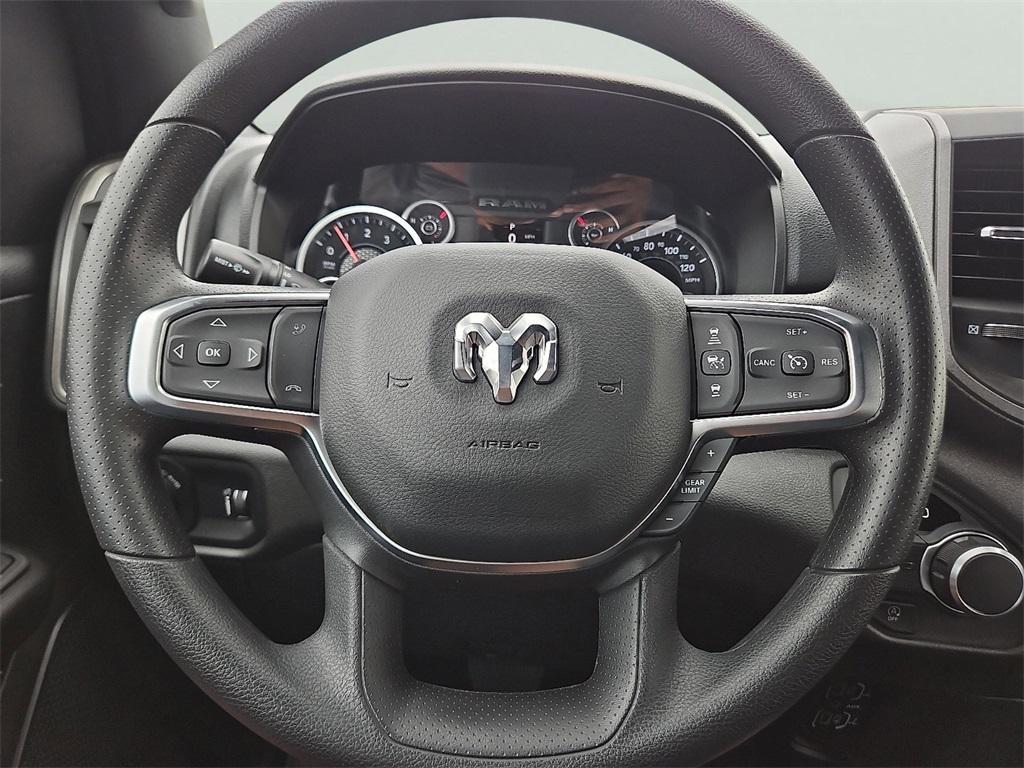 new 2025 Ram 1500 car, priced at $39,250