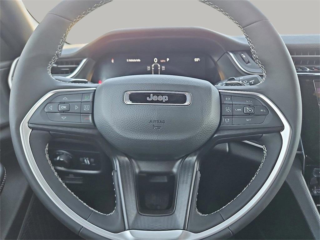 new 2025 Jeep Grand Cherokee L car, priced at $43,277
