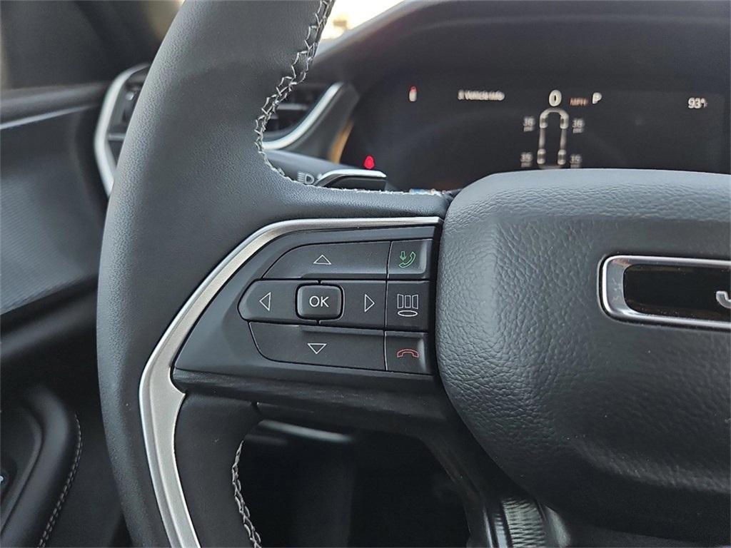 new 2025 Jeep Grand Cherokee L car, priced at $43,277