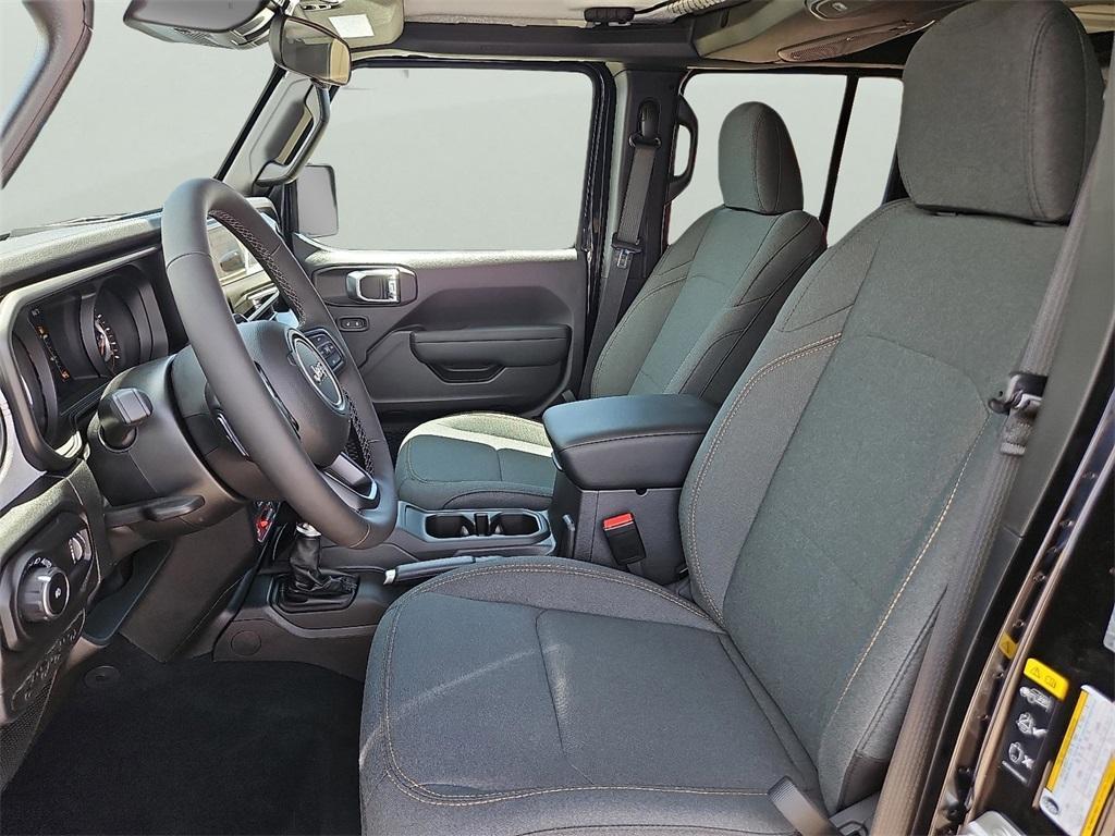new 2025 Jeep Wrangler car, priced at $48,575
