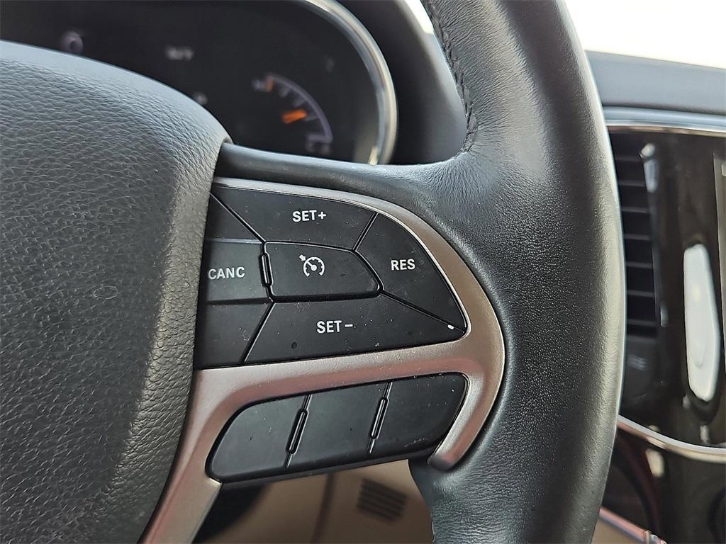 used 2019 Jeep Grand Cherokee car, priced at $21,127