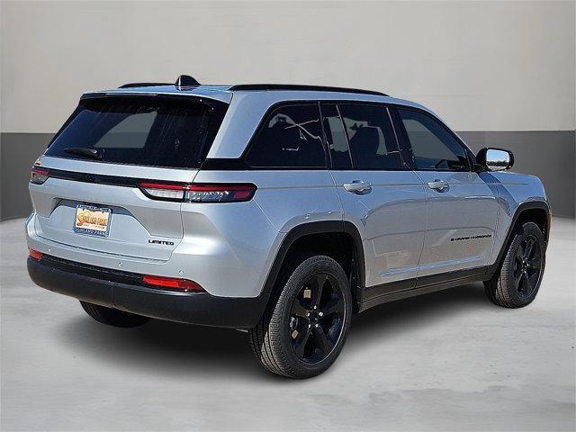 new 2025 Jeep Grand Cherokee car, priced at $43,606