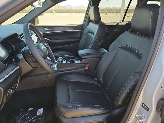 new 2025 Jeep Grand Cherokee car, priced at $46,720